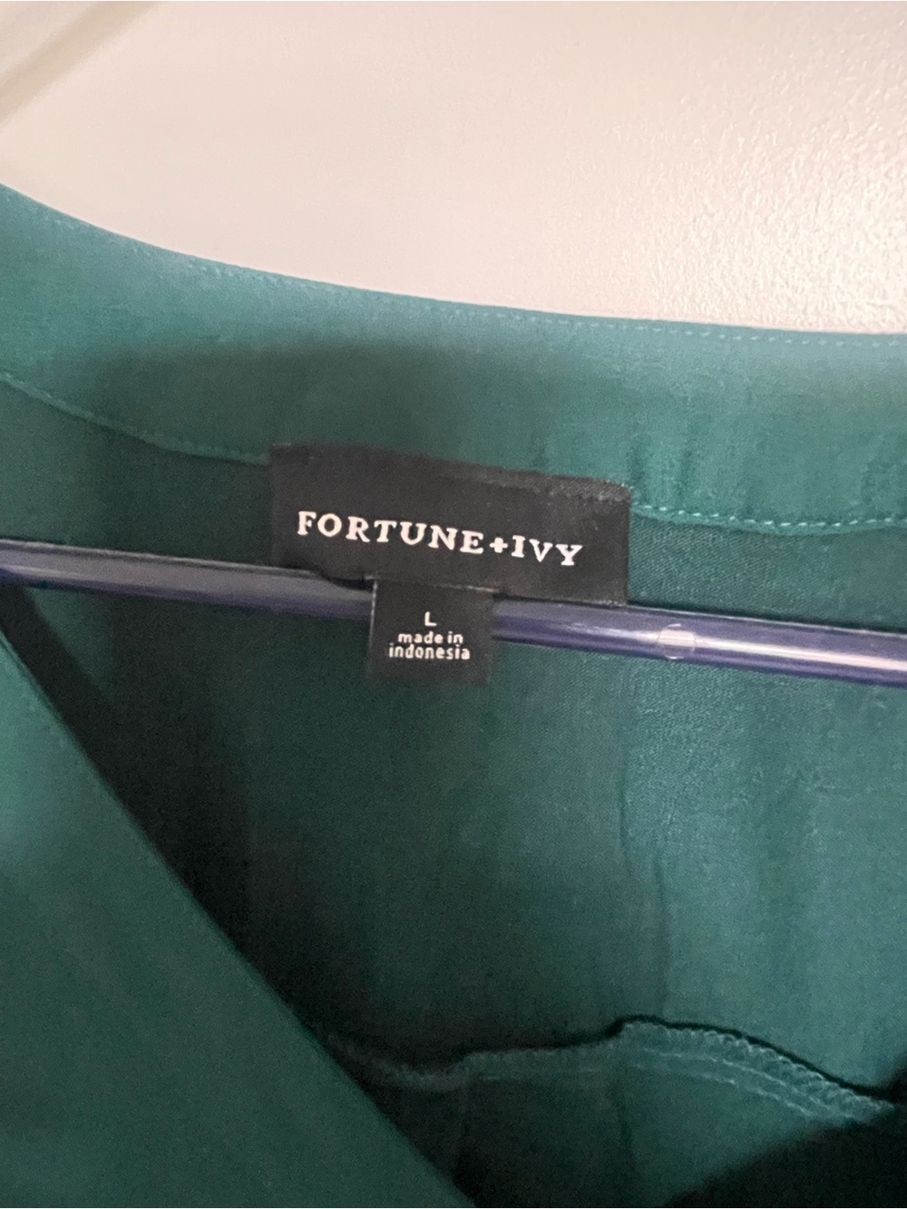 Fortune + Ivy Deep Green V-Neck Long Sleeve Blouse with Tie Cuffs - Picture 2 of 3